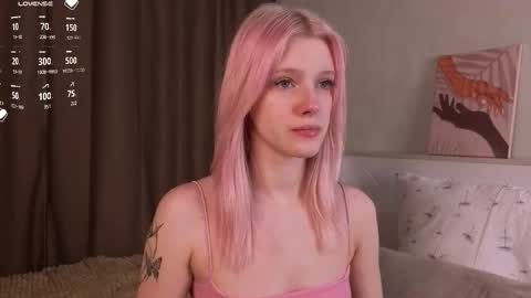 Mary online show from January 19, 1:15 am