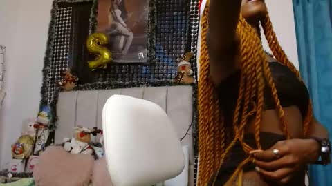 Only wilsonsiara01 online show from December 18, 2:07 am