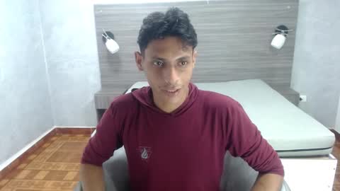 Wiltom online show from November 2, 9:15 pm