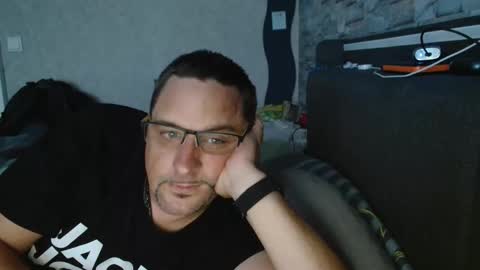 Snapshot of wirzwei8883 chatting on September 14, 2:40 pm Dirty online show from September 14, 2:40 pm