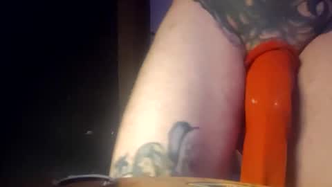 Hippieinwis online show from October 26, 2:12 am