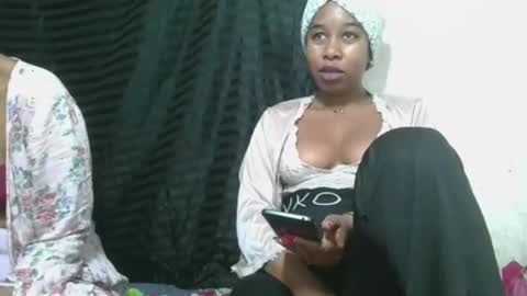 wissinaaa online show from October 7, 2:51 am