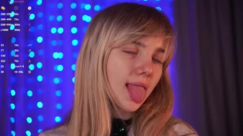 Hollis online show from December 15, 9:44 pm