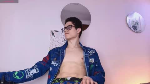  W O L F  online show from March 23, 1:49 pm