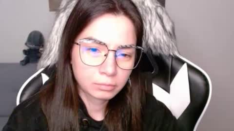 Alex online show from November 21, 4:10 am