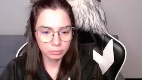 Alex online show from November 14, 3:09 am