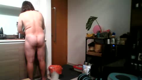 wolnyskromny online show from June 28, 2:57 pm