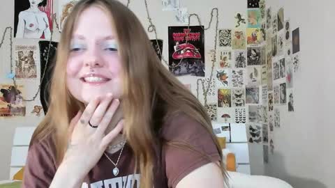 wonderconnie online show from October 22, 10:07 am