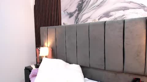 wonderkloe_ online show from June 11, 12:32 am