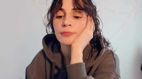 Stia online show from April 16, 3:12 pm