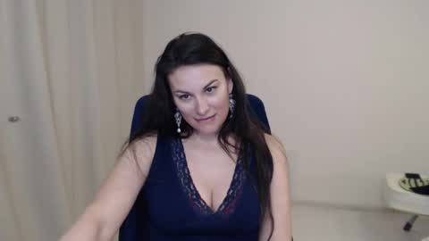 wonderr_woman online show from February 12, 12:48 am