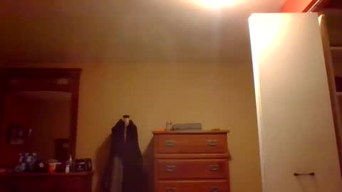 Snapshot of woodeee77 chatting on December 26, 1:18 am woodeee77 online show from December 26, 1:18 am