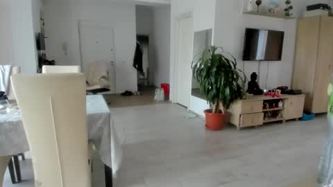 Wolfie online show from October 13, 9:33 am