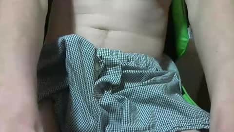 Snapshot of wortex1994 chatting on February 20, 8:25 pm wortex1994 online show from February 20, 8:25 pm