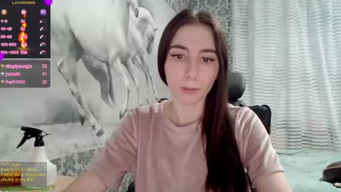 Snapshot of wow_porno_ chatting on February 23, 6:23 pm Anna  online show from February 23, 6:23 pm