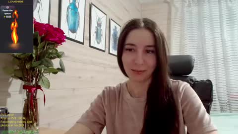 Snapshot of wow_porno_ chatting on March 10, 4:03 pm Anna  online show from March 10, 4:03 pm