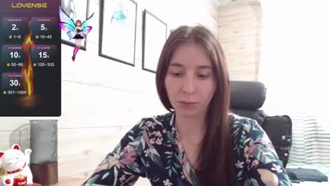 Snapshot of wow_porno_ chatting on October 3, 9:06 am Anna  online show from October 3, 9:06 am