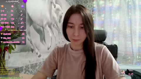 Snapshot of wow_porno_ chatting on February 16, 2:00 pm Anna  online show from February 16, 2:00 pm