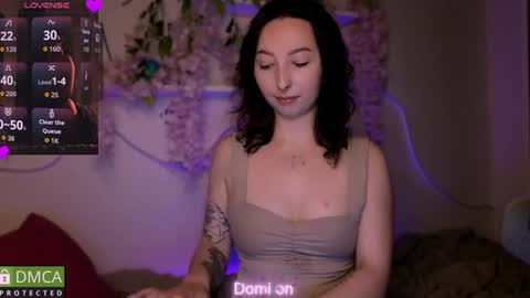 Sue online show from August 6, 1:58 am
