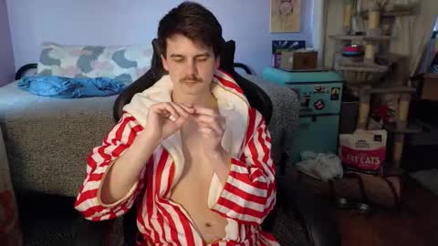 Wyatt online show from October 28, 7:04 pm