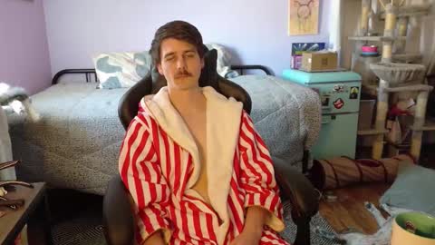 Wyatt online show from November 11, 6:43 pm