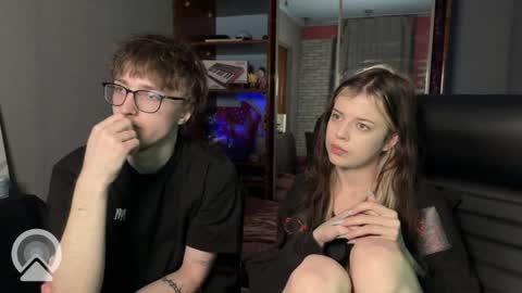 Philipp and Este online show from May 1, 12:26 am