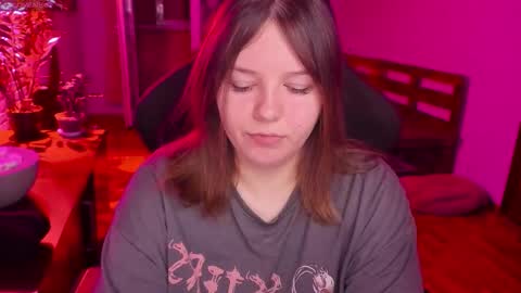 LOVE NERDS ONLY online show from December 19, 3:57 am