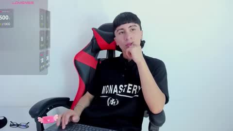 xaanderGrey online show from December 1, 7:56 pm