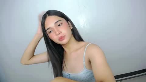 xairah_doux online show from May 29, 4:43 am