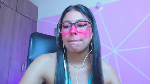 XALLYSONX online show from May 11, 1:51 pm