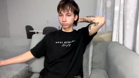 Xam online show from February 25, 5:19 am