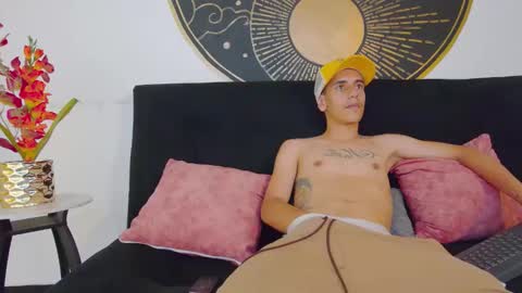 Andres online show from March 12, 10:02 pm