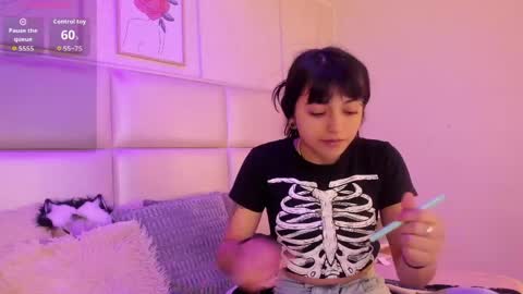 xara_u online show from April 21, 8:05 pm