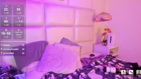 xara_u online show from May 2, 9:42 pm