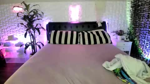 b 3 online show from April 16, 2:22 am