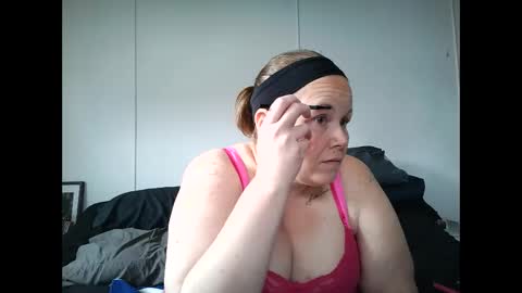 xbeautifulxliex online show from April 27, 4:59 pm