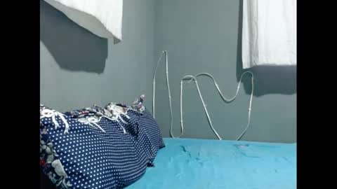 xcreamypussy online show from February 3, 6:34 am