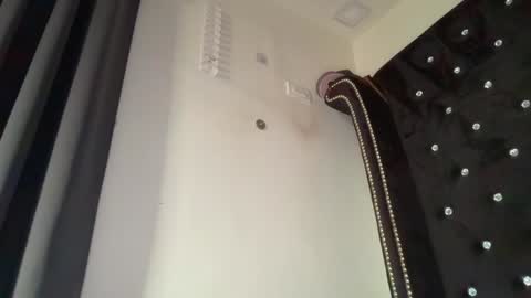 Anne online show from February 14, 4:04 am