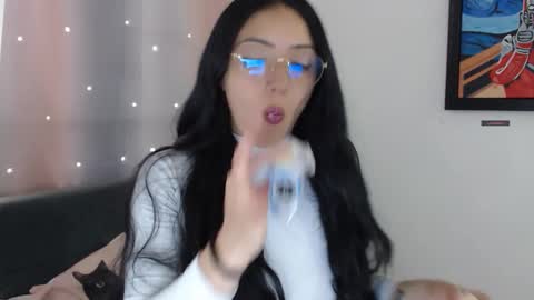 Xia online show from February 15, 10:19 pm