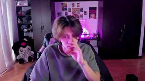 xIce Boy online show from April 2, 10:27 pm