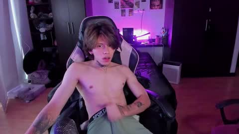 xIce Boy online show from March 12, 4:55 pm