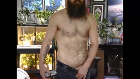 xiisil online show from September 8, 5:01 pm