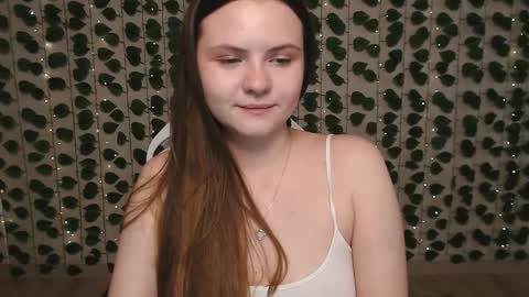 Snapshot of xilana chatting on March 7, 5:29 am Lina online show from March 7, 5:29 am