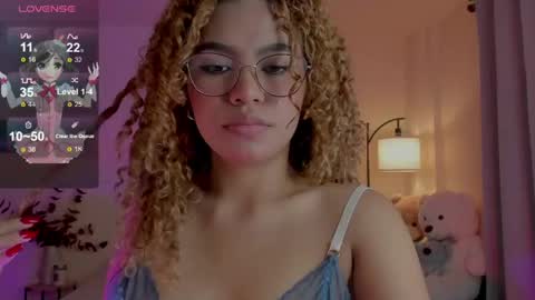 camila online show from April 19, 6:21 pm