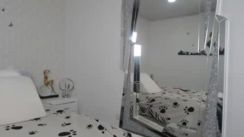 ximena suarez online show from March 11, 4:08 am