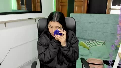 Xina Black online show from January 16, 3:59 am