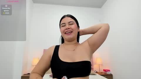 Snapshot of xiomy_gomez chatting on October 12, 1:48 pm Xiomy online show from October 12, 1:48 pm