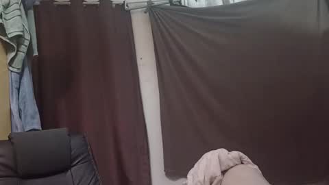 xirudasantiga online show from November 14, 1:19 am