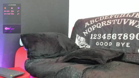 Danna online show from February 5, 2:26 pm