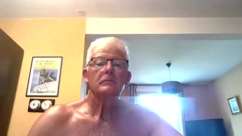 xmaeg3 online show from July 10, 11:37 am